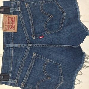 NWOT Women's Levi High Rise Stretch Cur Off Shorts Size 25